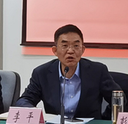 /uploads/image/2021/02/02/3af6dbe06474f9e6fe10614700a47ef8.jpg 江阴李平会长_副本.jpg