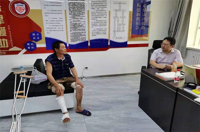 /uploads/image/2021/09/10/ec3065a5314efb10b2b088ab3b66accd.jpg 法律服务2.jpg