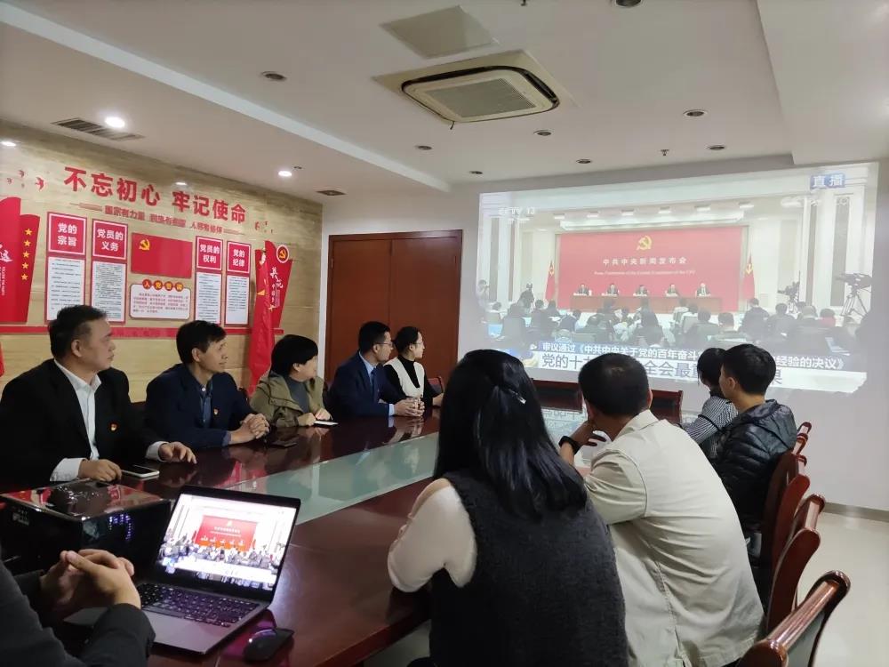 /uploads/image/2021/11/15/e30bba1c3620537697b12aac262b0aaa.jpg 9.jpg