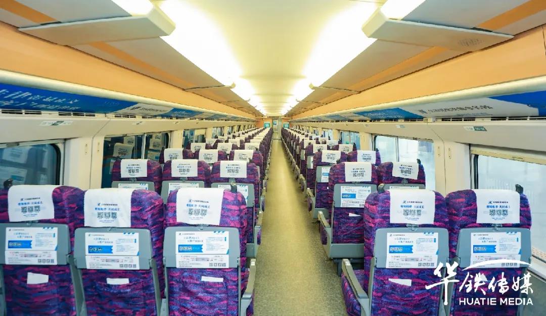 /uploads/image/2021/11/16/a16ab5c08f71b3f6896a6128abbdb8e5.jpg 车内环境4.jpg