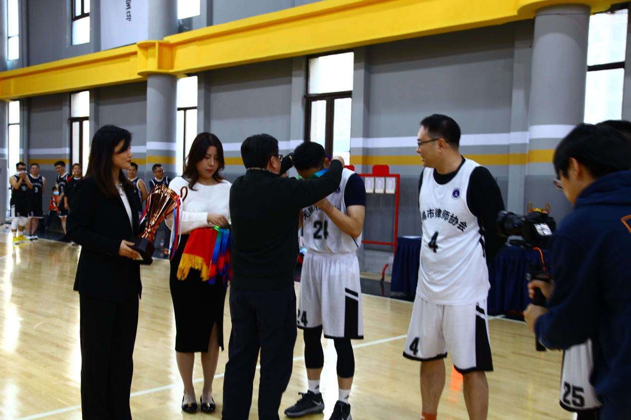 /uploads/image/2021/11/16/a900104418fdb827378e6b13d1316bdc.png 季军.png