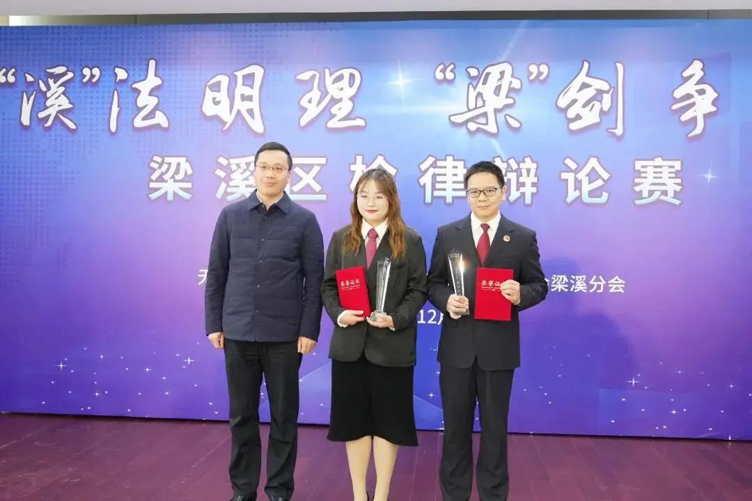 /uploads/image/2022/01/29/7e684077f73cd6c725ae0db54bbb0a25.jpg J1.jpg